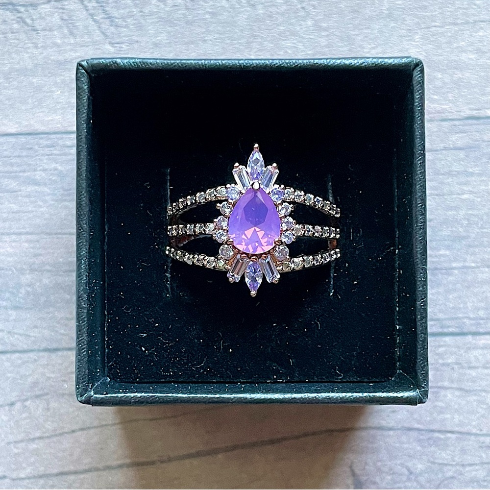 Bomb Party OG Ring “Pure Happiness” with Orchid Chalcedony and Rose Gold Plating